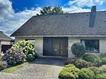 Hauszugang - Einfamilienhaus in 29439 Lüchow mit 210m² kaufen