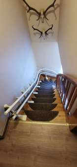 Treppe mit Lift - Zweifamilienhaus in 29556 Suderburg mit 277m² kaufen