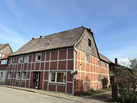 Haus mit viel Platz, Stadt nah und doch im Grünen