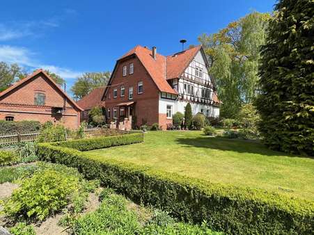null - Resthof in 29562 Suhlendorf mit 400m² kaufen