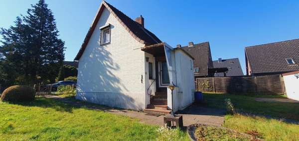Seitenansicht / Ansicht von hinten - Einfamilienhaus in 29451 Dannenberg mit 70m² kaufen