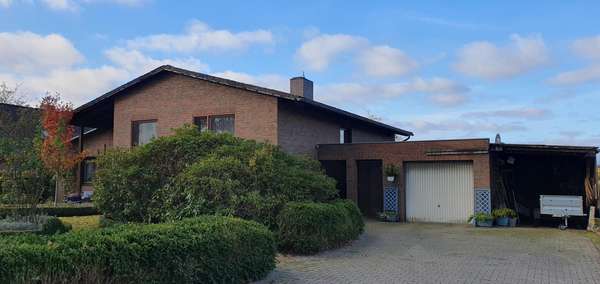 Seitenansicht von vorn - Einfamilienhaus in 29451 Dannenberg mit 136m² kaufen