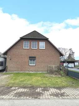 Giebelansicht - Einfamilienhaus in 29584 Himbergen mit 160m² kaufen