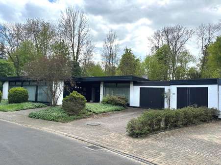 Gesamtansicht - Einfamilienhaus in 29439 Lüchow mit 267m² kaufen