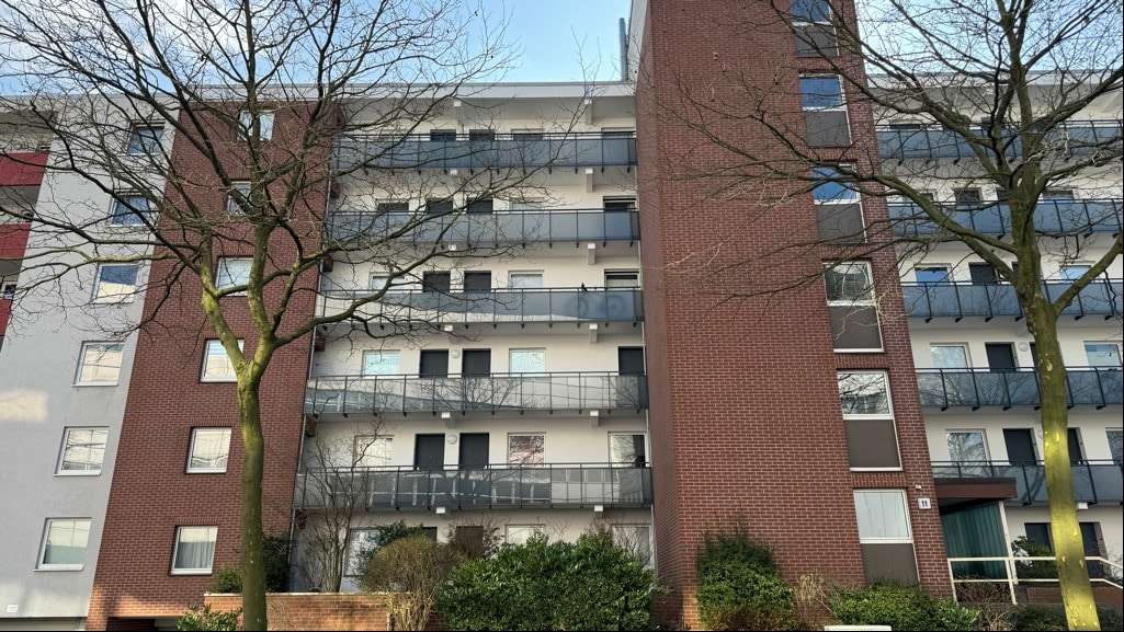 Blick von vorn - Etagenwohnung in 22529 Hamburg mit 42m² kaufen