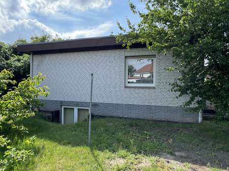 Seitenansicht - Bungalow in 29556 Suderburg mit 133m² kaufen