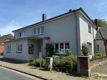 Außenansicht - Einfamilienhaus in 29559 Wrestedt mit 280m² kaufen