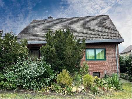 Rückansicht - Zweifamilienhaus in 29649 Wietzendorf mit 161m² kaufen