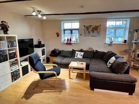 Wohnzimmer - Etagenwohnung in 31135 Hildesheim mit 102m² kaufen
