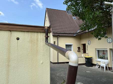 Rückansicht - Doppelhaushälfte in 31073 Delligsen mit 118m² kaufen