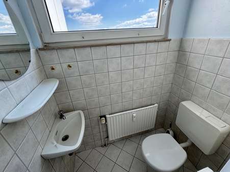 … mit Gäste-WC … … mit Gäste-WC … - Dachgeschosswohnung in 31137 Hildesheim mit 87m² kaufen