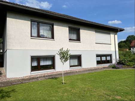 Gartenansicht - Bungalow in 31073 Delligsen mit 107m² kaufen