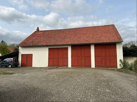 Halle - Einfamilienhaus in 31028 Gronau mit 159m² kaufen