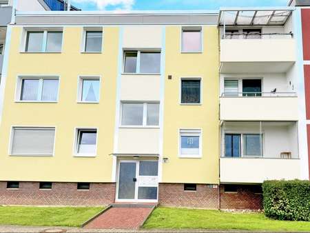 Hausansicht - Etagenwohnung in 31137 Hildesheim mit 63m² kaufen