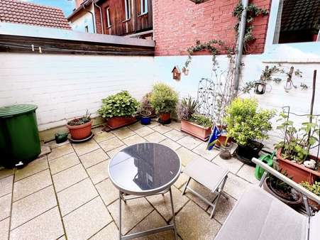 Terrasse zum EG - Mehrfamilienhaus in 31137 Hildesheim mit 234m² kaufen