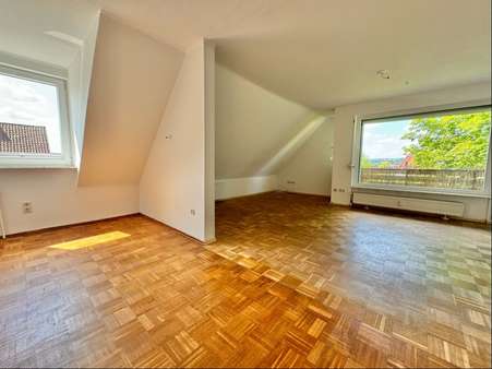 Offenes, helles Esszimmer... - Dachgeschosswohnung in 31141 Hildesheim mit 120m² kaufen