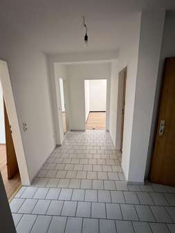 Flur Flur - Etagenwohnung in 31191 Algermissen mit 90m² mieten