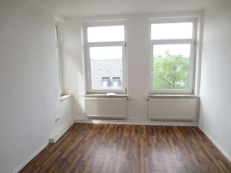 Zimmer - Etagenwohnung in 31137 Hildesheim mit 75m² mieten