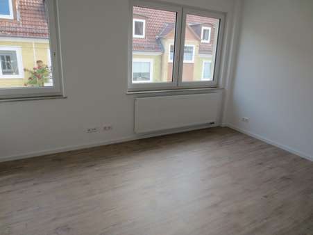 Zimmer Zimmer - Etagenwohnung in 31134 Hildesheim mit 121m² mieten