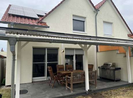 Terrasse - Doppelhaushälfte in 31028 Gronau mit 111m² kaufen