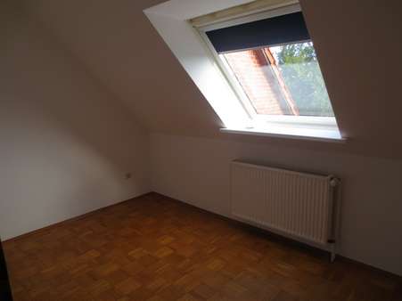 Zimmer Zimmer - Dachgeschosswohnung in 31177 Harsum mit 55m² mieten