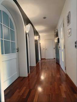 Flur - Etagenwohnung in 31134 Hildesheim mit 210m² mieten