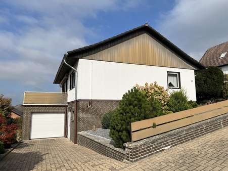 Seitenansicht - Einfamilienhaus in 31061 Alfeld mit 95m² kaufen