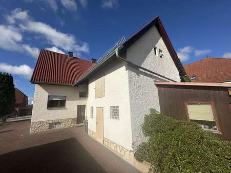 Hofansicht - Einfamilienhaus in 31061 Alfeld mit 130m² kaufen