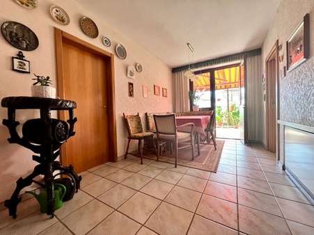 Gemütliche Essdiele im EG - Zweifamilienhaus in 31028 Gronau mit 181m² kaufen