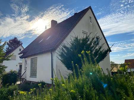 Seitenansicht - Einfamilienhaus in 31036 Eime mit 130m² günstig kaufen
