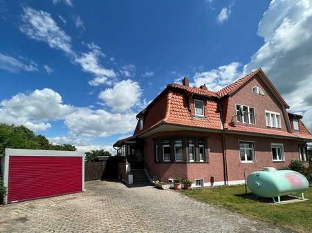 Straßenansicht - Doppelhaushälfte in 31135 Hildesheim mit 90m² kaufen