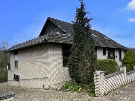 Anbau mit Dachterrasse - Einfamilienhaus in 31020 Salzhemmendorf mit 240m² kaufen