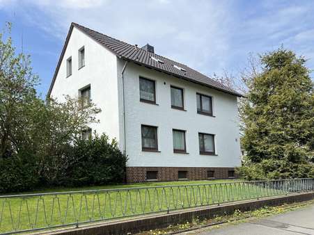 Straßenansicht Straßenansicht - Zweifamilienhaus in 31167 Bockenem mit 150m² kaufen