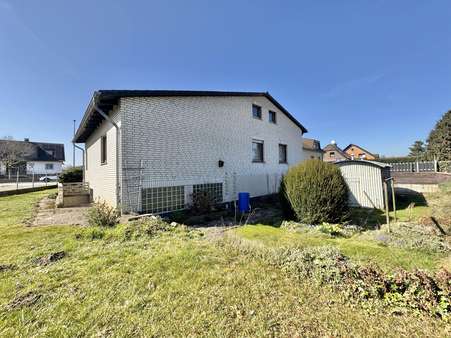 Rückansicht - Bungalow in 31185 Söhlde mit 131m² kaufen