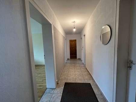 Wohnungsflur - Etagenwohnung in 31135 Hildesheim mit 81m² kaufen