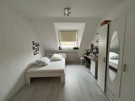 Wohn-/Schlafzimmer - Etagenwohnung in 31134 Hildesheim mit 47m² kaufen