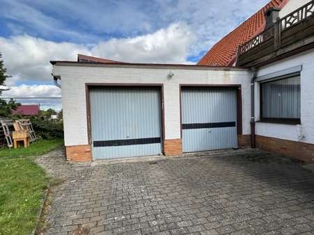 Garagen - Einfamilienhaus in 31177 Harsum mit 381m² kaufen