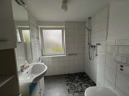 Badezimmer im EG - Einfamilienhaus in 31177 Harsum mit 150m² kaufen