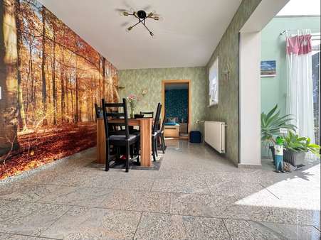 ...und Essbereich mit... - Zweifamilienhaus in 31135 Hildesheim mit 239m² kaufen
