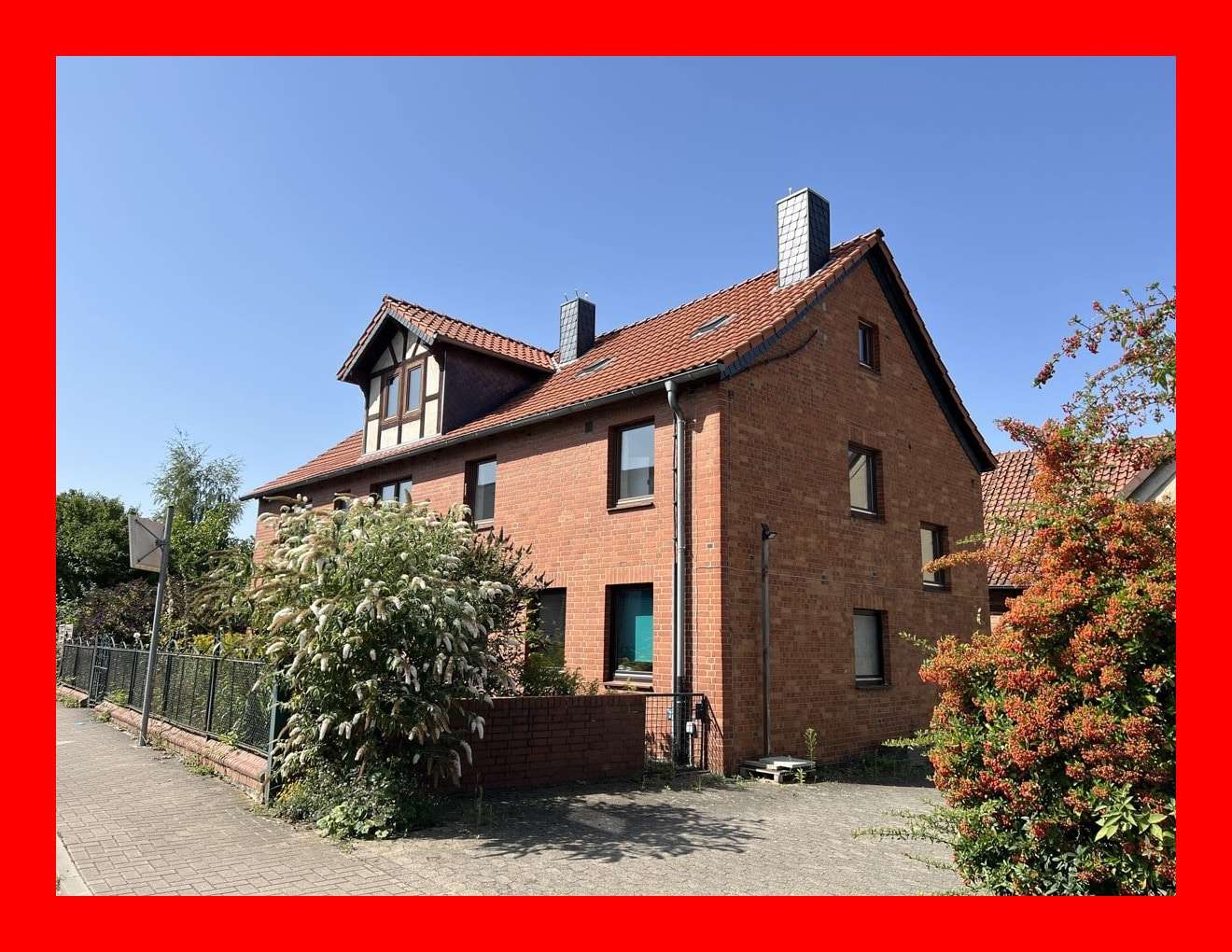 Mehrfamilienhaus in 31177 Harsum mit 400m² als Kapitalanlage kaufen