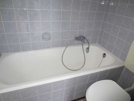 Bad Bad - Etagenwohnung in 31137 Hildesheim mit 35m² mieten