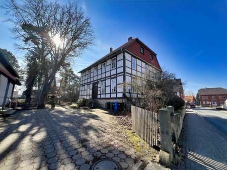 Pfarrhaus Eingang Pfarrhaus Eingang - Sonstige in 31028 Gronau mit 234m² kaufen