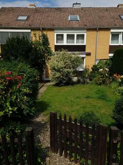 Gartenansicht - Reihenmittelhaus in 31135 Hildesheim mit 117m² kaufen