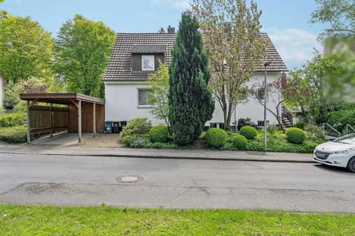 Straßenansicht Straßenansicht - Einfamilienhaus in 37075 Göttingen mit 180m² kaufen