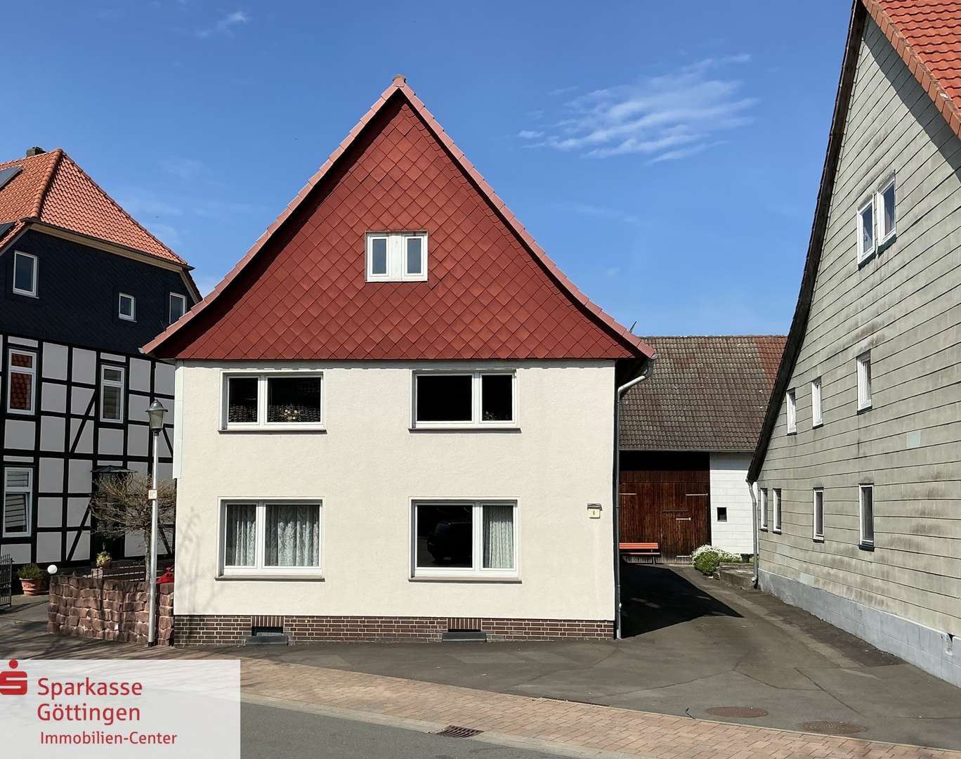 Straßenansicht - Bauernhaus in 37120 Bovenden mit 198m² kaufen