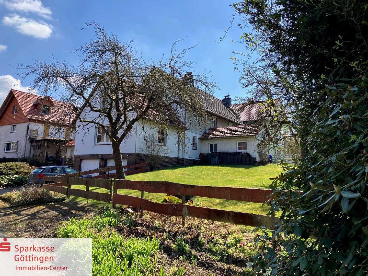 von der Straße von der Straße - Doppelhaushälfte in 37133 Friedland mit 139m² kaufen