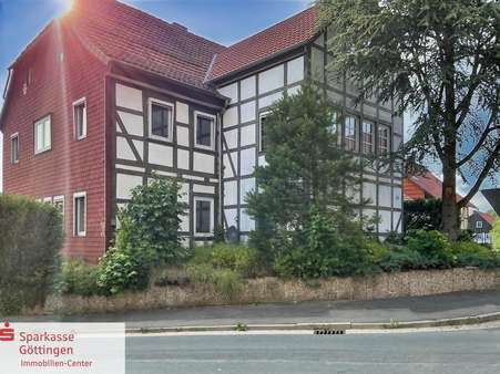 Ansicht Ansicht - Zweifamilienhaus in 37127 Jühnde mit 343m² kaufen