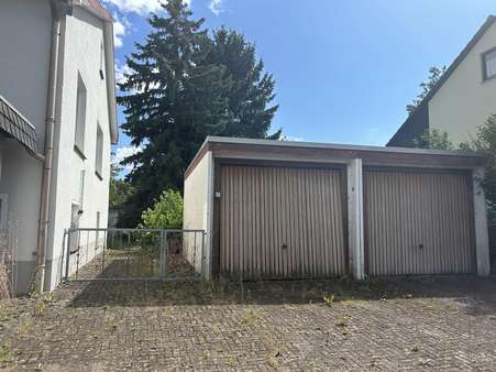 Garage mit Durchgang z. Garten Garage mit Durchgang z. Garten - Einfamilienhaus in 37130 Gleichen mit 210m² kaufen