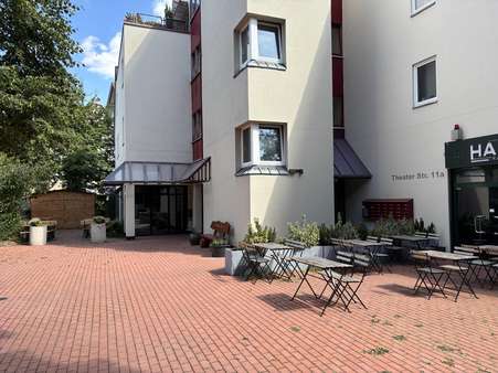 Hauseingang Hauseingang - Etagenwohnung in 37073 Göttingen mit 64m² kaufen