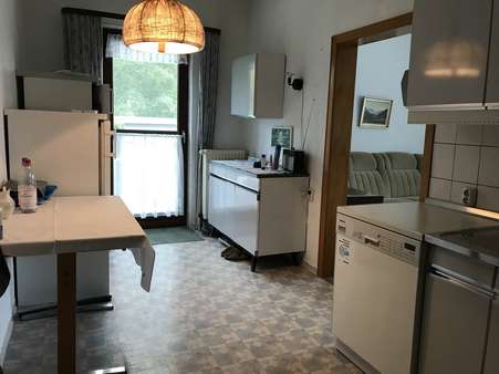 Küche mit Terrassenzugang (EG) - Mehrfamilienhaus in 37130 Gleichen mit 380m² kaufen